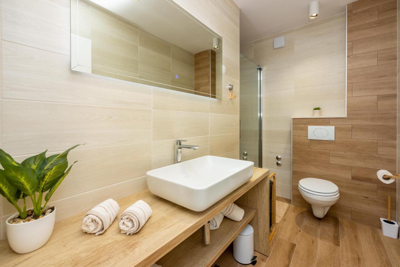 Villa Antani With Heated Pool, Sauna & Jacuzzi Crikvenica Eksteriør billede