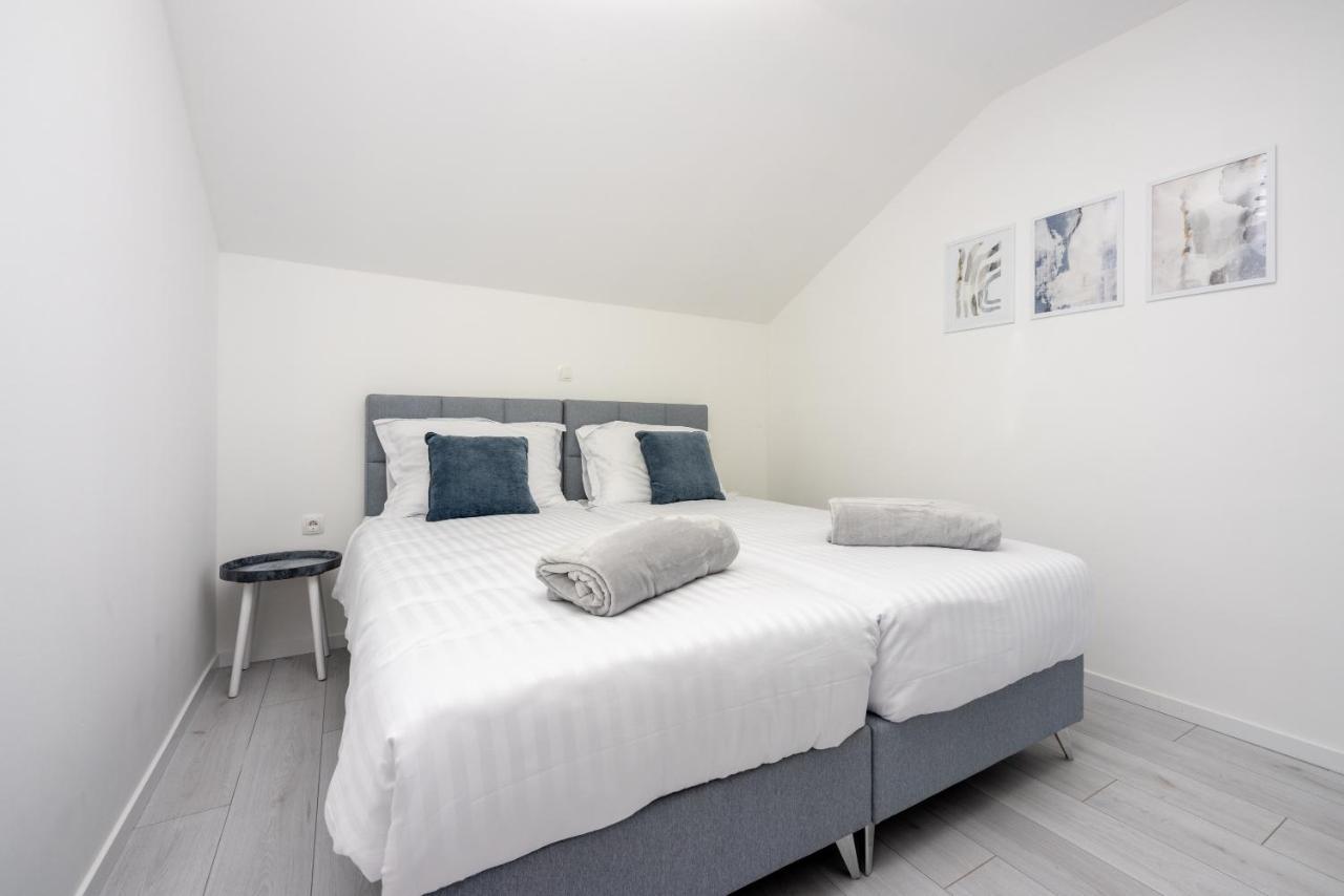 Villa Antani With Heated Pool, Sauna & Jacuzzi Crikvenica Eksteriør billede