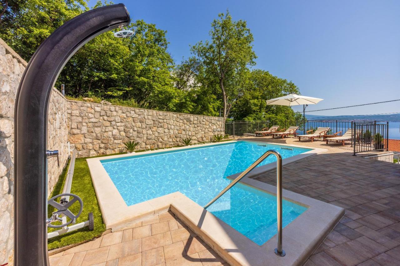 Villa Antani With Heated Pool, Sauna & Jacuzzi Crikvenica Eksteriør billede